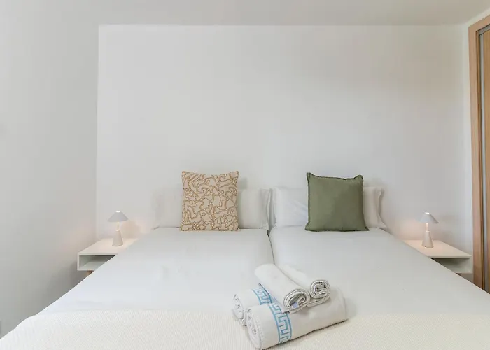 Apartment Monkó Flores *